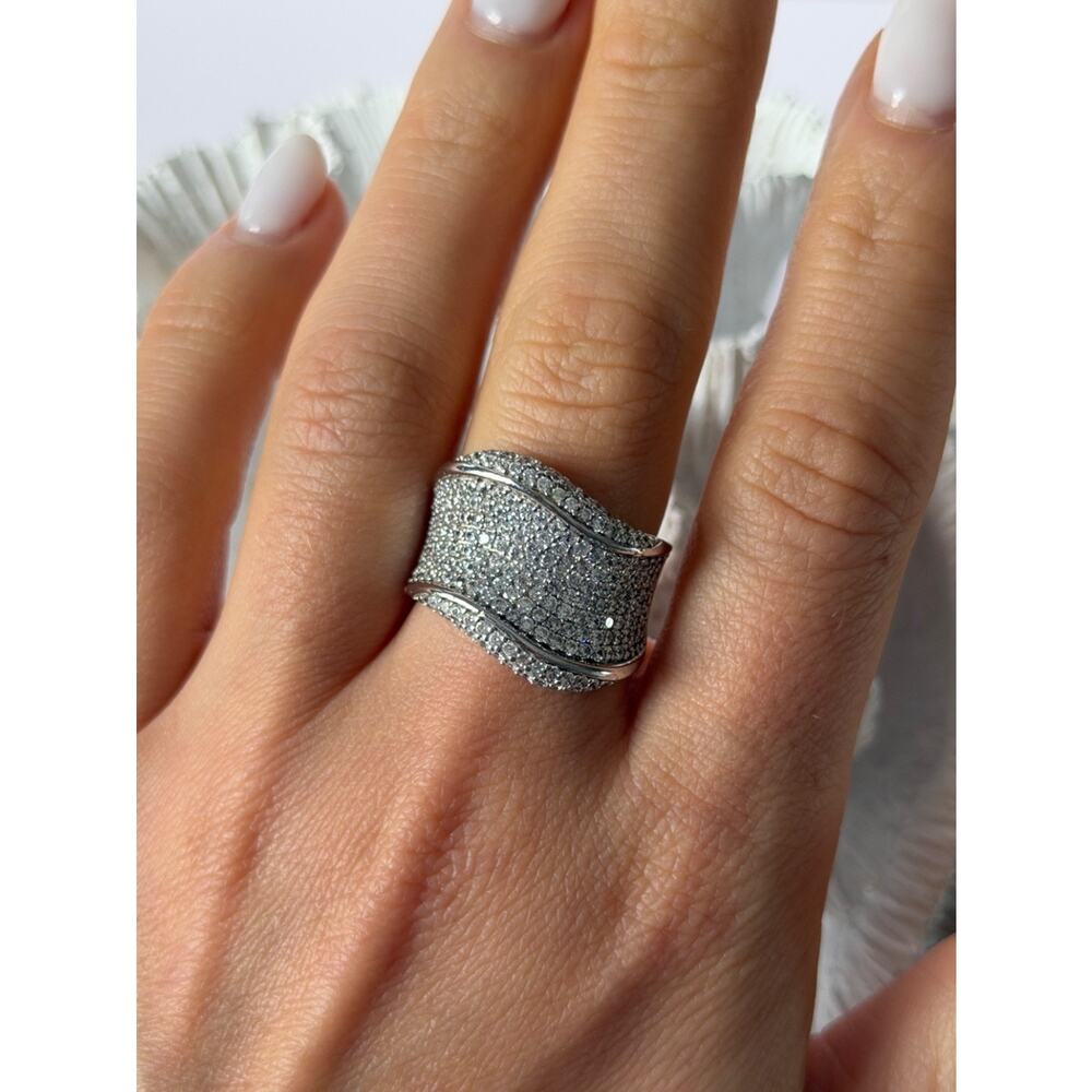 Elegant Design 925 Sterling Silver Cz Ring Size 8